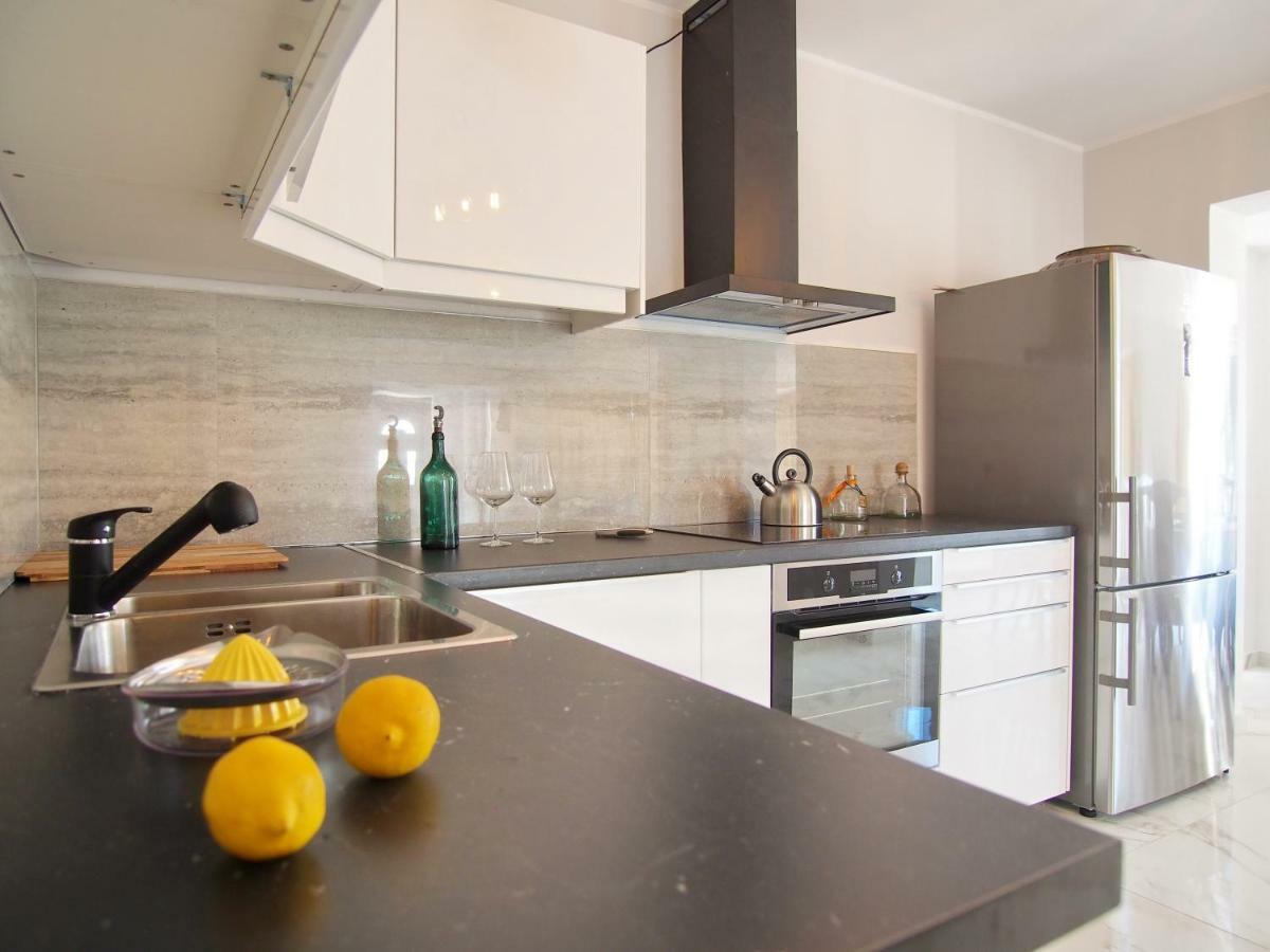 Telefon Apartment *