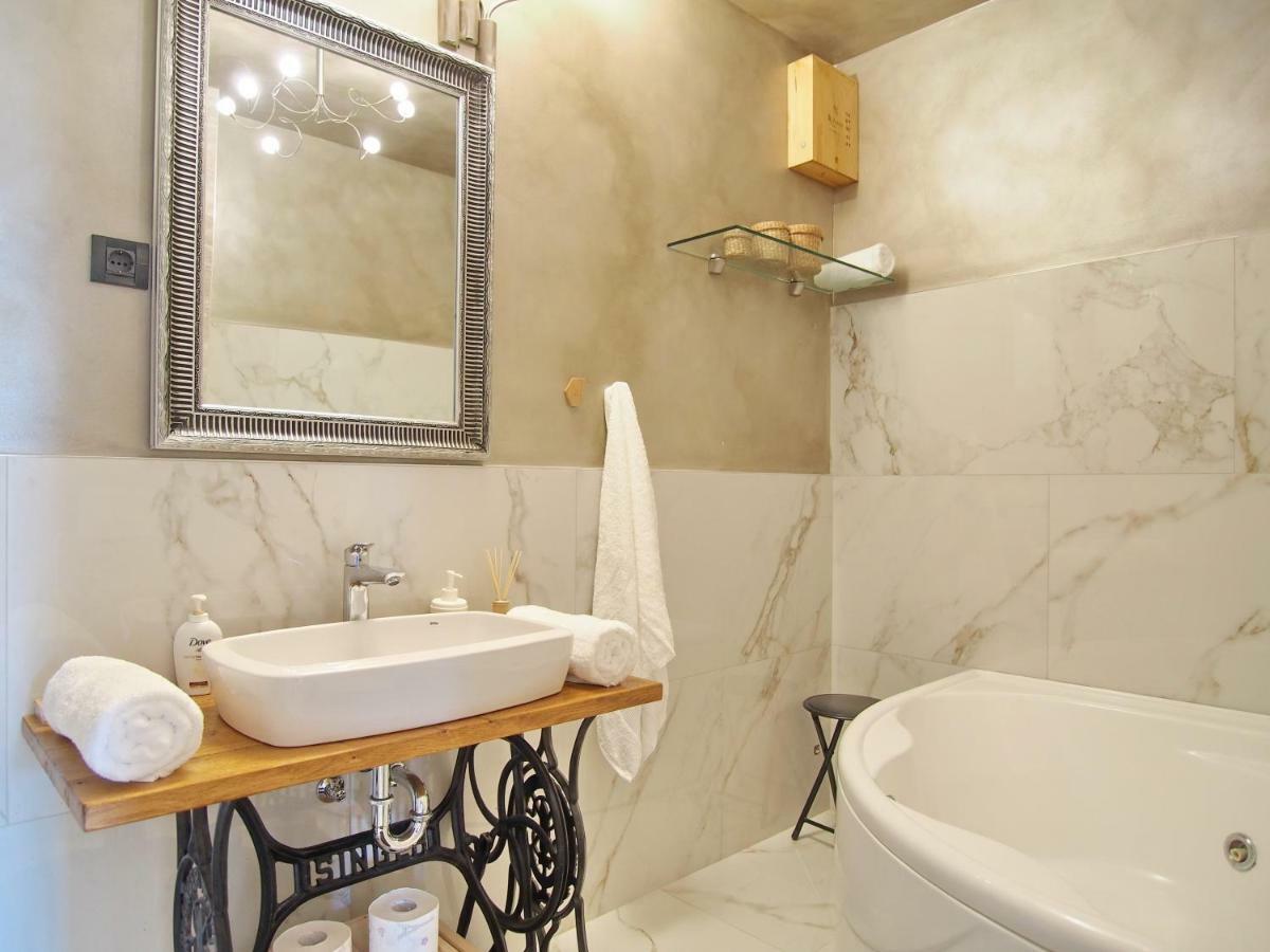 Telefon Apartment