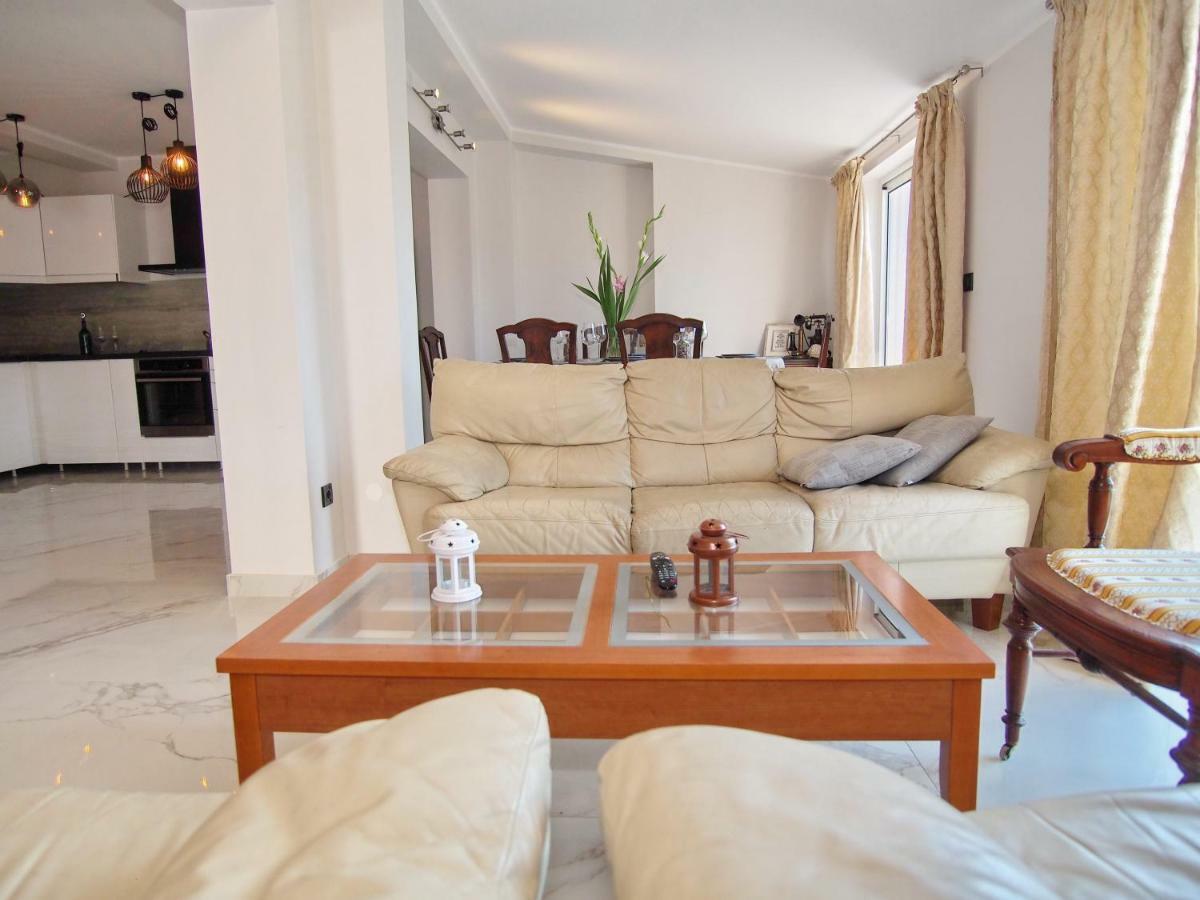 Apartman Telefon